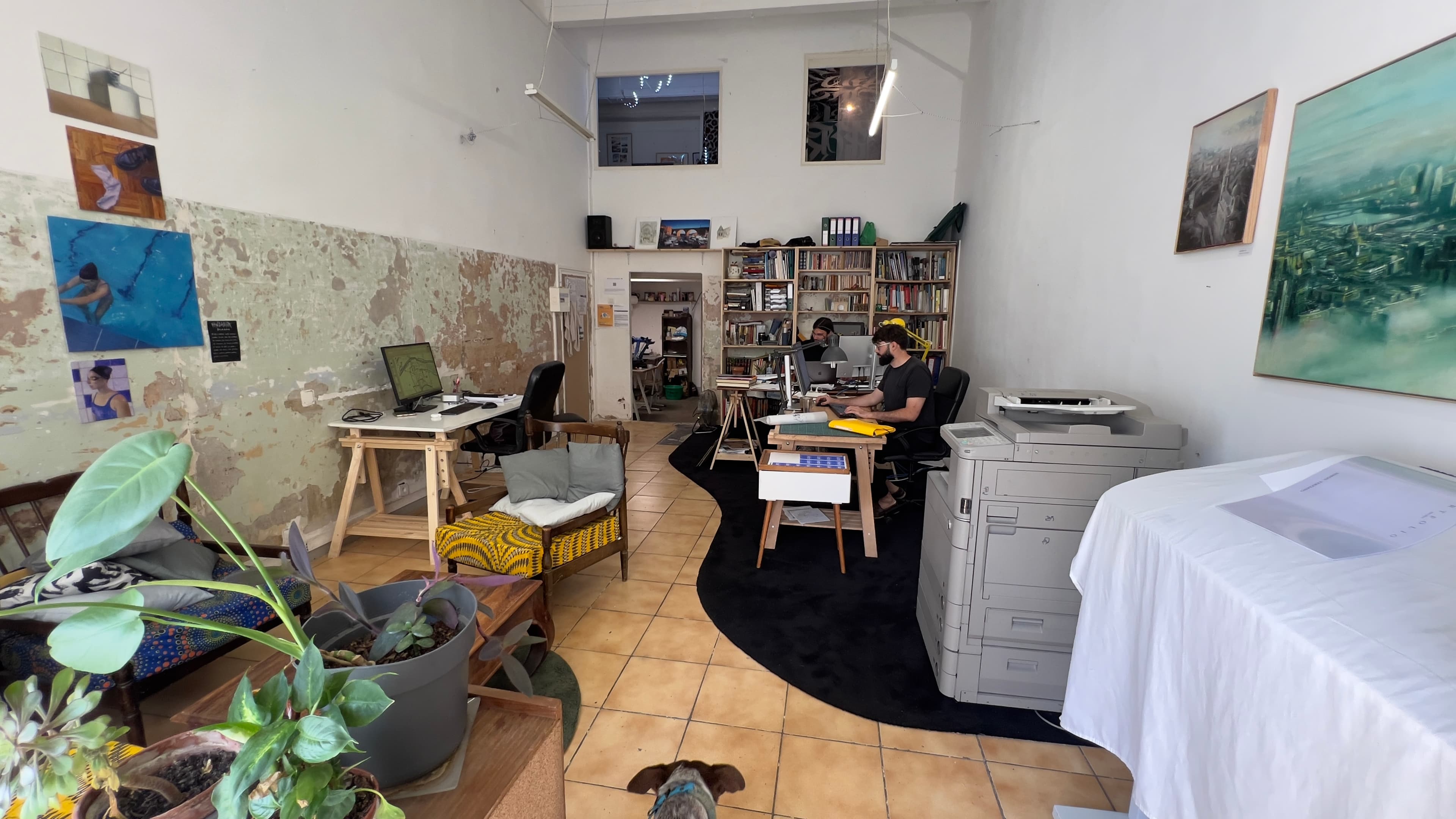 Présentation de l'Atelier di Bernard - Vue intérieure de l'espace de travail partagé